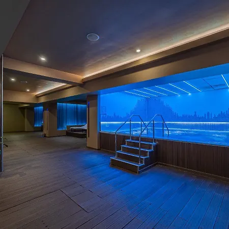 Elephant Vibe Rin Grand