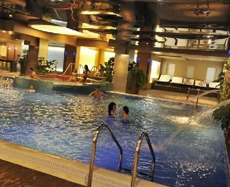 Elephant Vibe Rin Grand * Bucharest